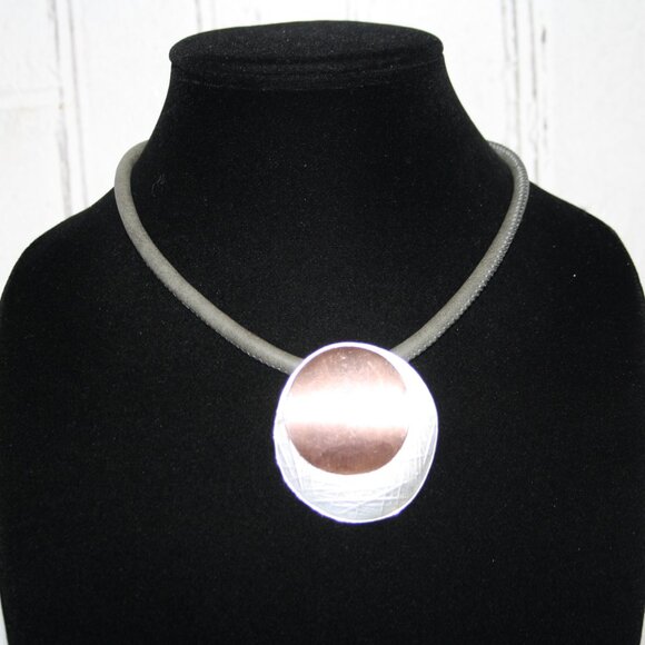 Beautiful thick gray cord necklace with silver and copper pendant 16-19" - Picture 3 of 5